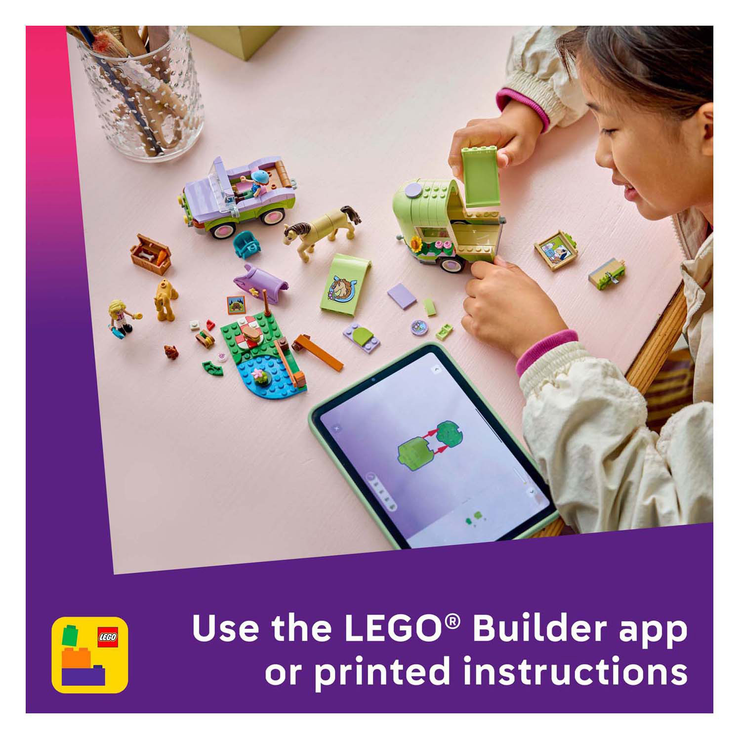 LEGO Friends 42695 Trailer met paard en veulen