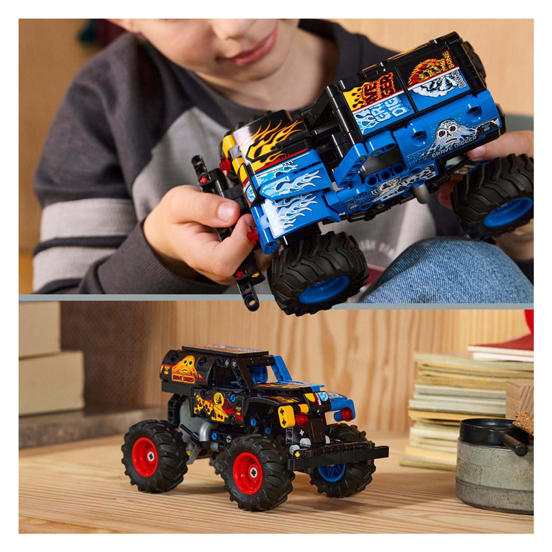 LEGO Technic 42219 Monster Jam Grave Digger vuur en ijs