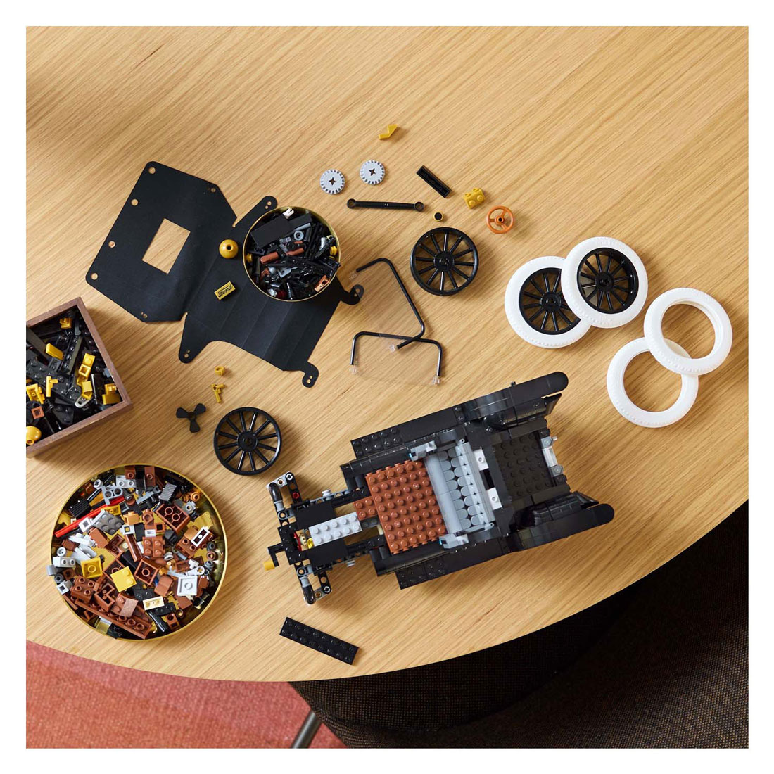 LEGO ICONS 11376 Ford Model T