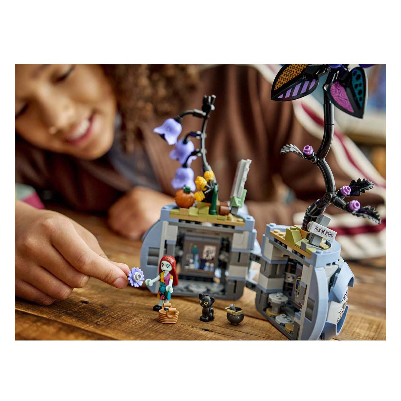 LEGO Disney 43288 Sally's bloempot