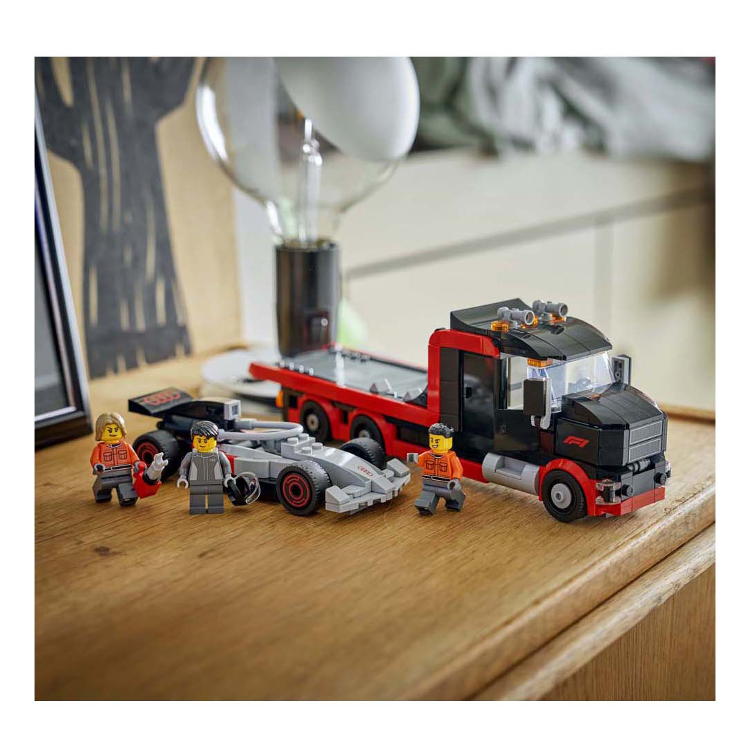 LEGO City 60493 Camion d'exposition F1 avec Audi F1 Racewage