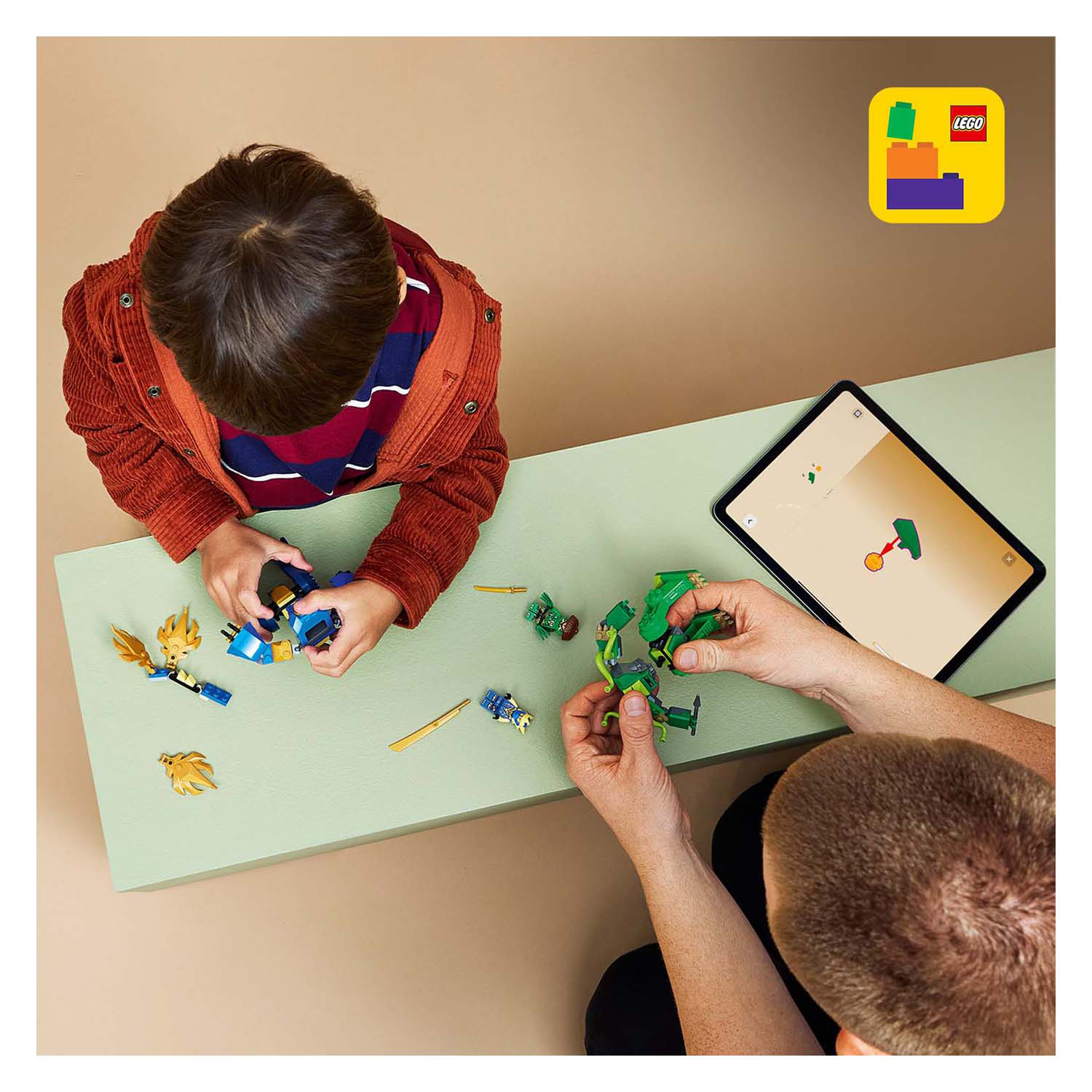 LEGO Ninjago 71853 Le combat de robots dragons de Jay