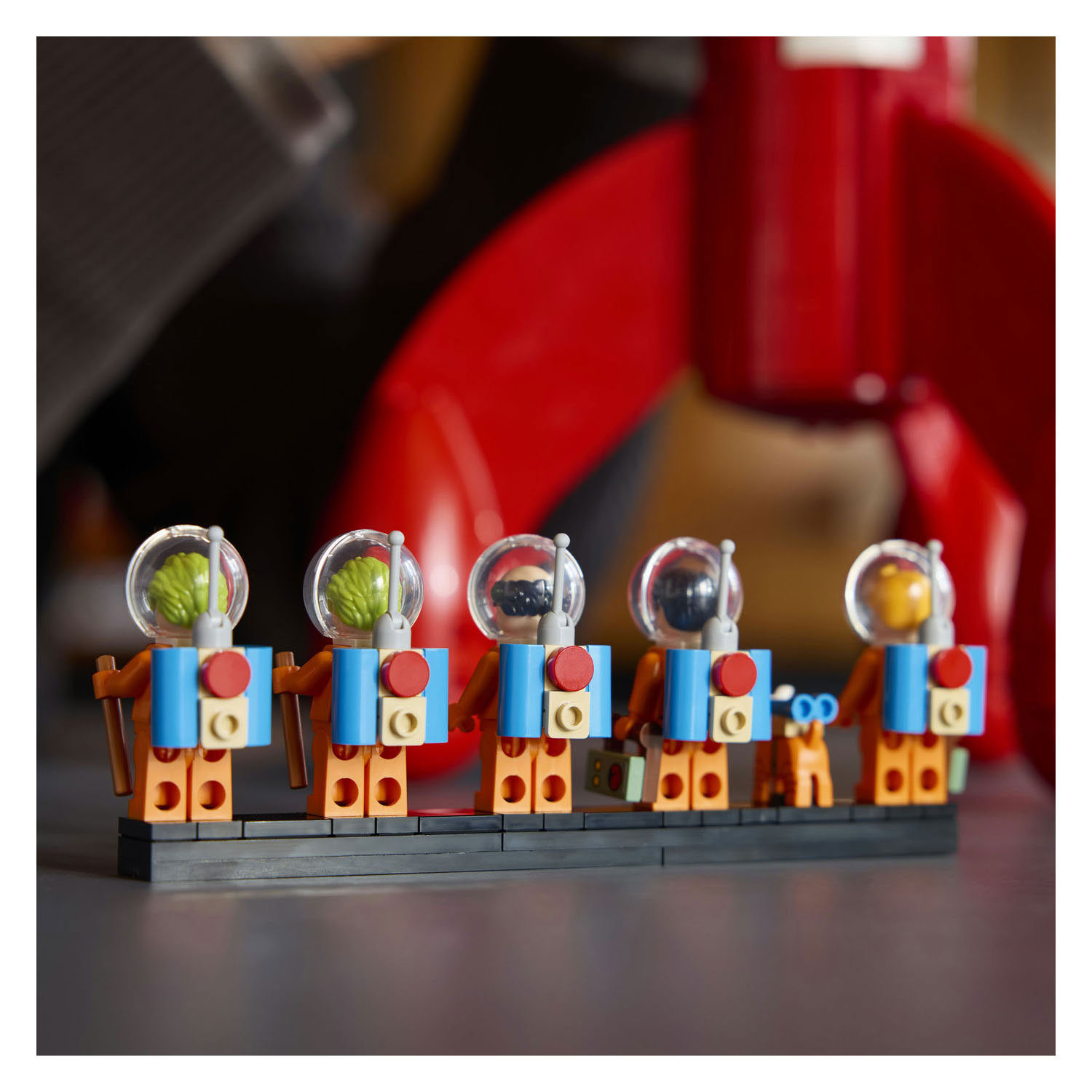 LEGO IDEAS 21367 Tintin Maanraket