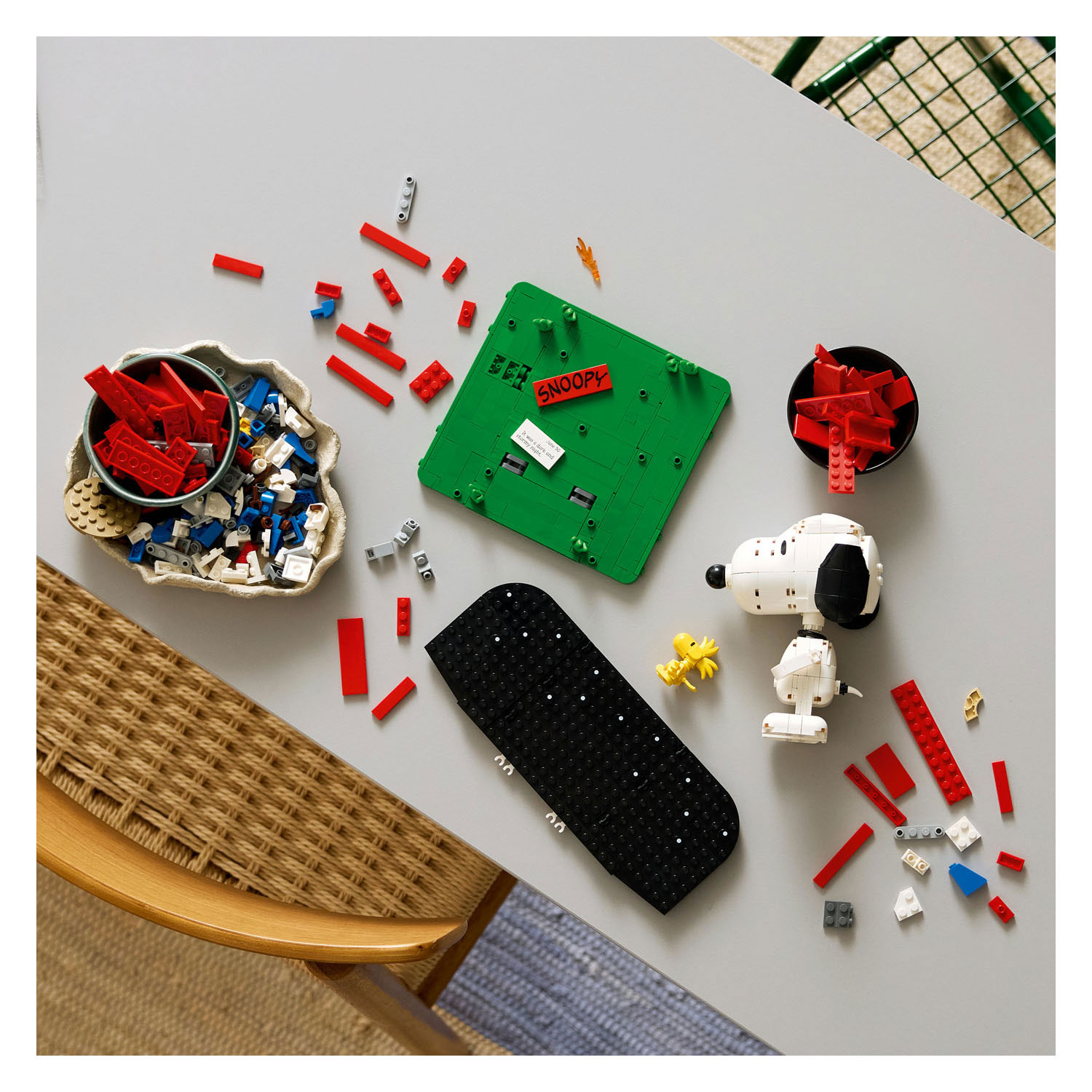 LEGO IDEAS 21368 Peanuts: Snoopy's hondenhok