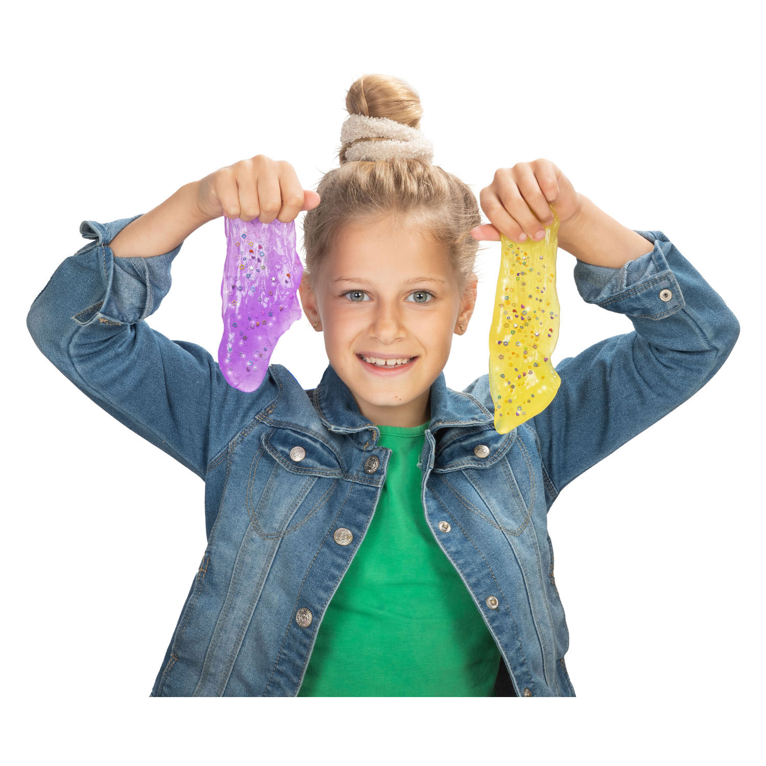 Kidscovery fabrique du slime avec des confettis