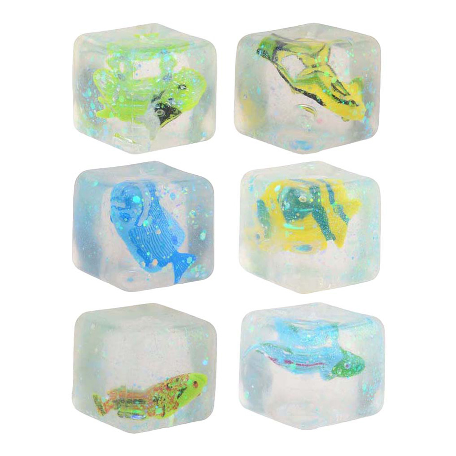 Cube à paillettes à croissance lente avec poisson