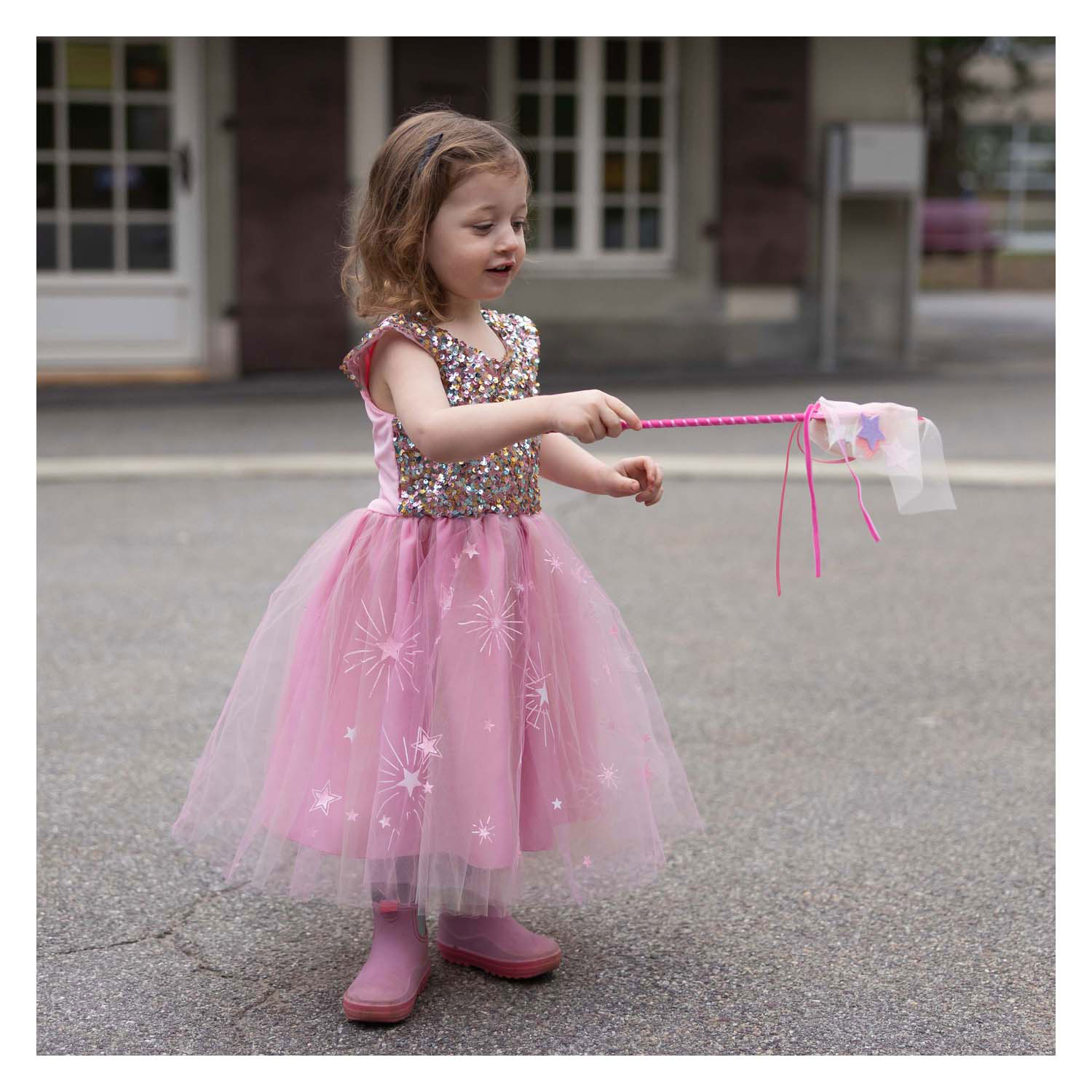 Glitzerkleid „A Star is Born“ – 7–8 Jahre