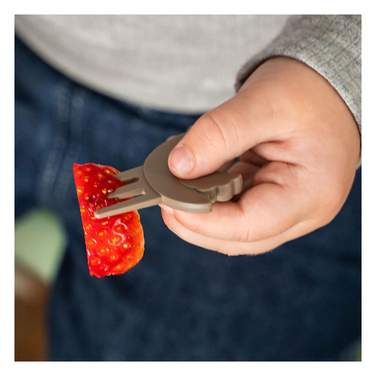 Done by Deer Lunchbox met Snackprikkers Tiny Trails - Zand
