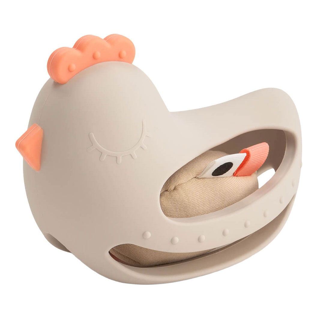 Done by Deer Grijp- en Bijtspeelgoed met Rammelaar Clucky - Zand