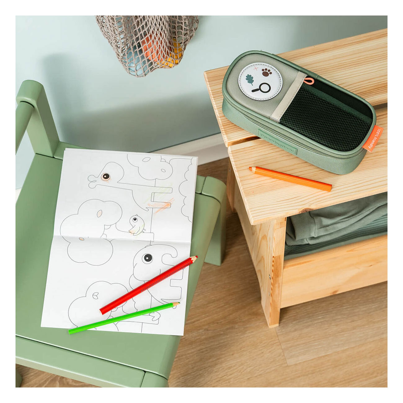 Done by Deer Etui Tiny Trails - Groen