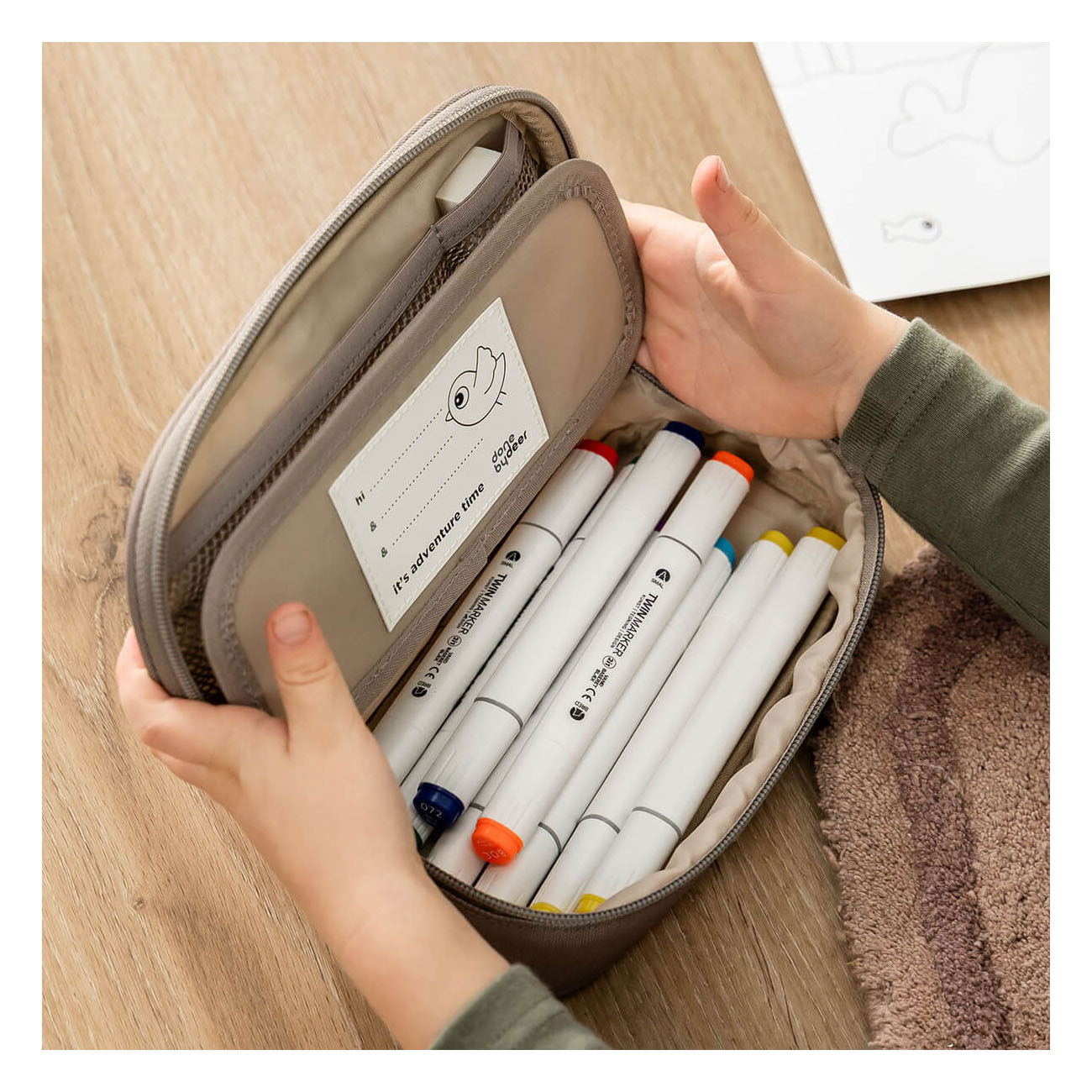 Done by Deer Etui Tiny Trails - Zand