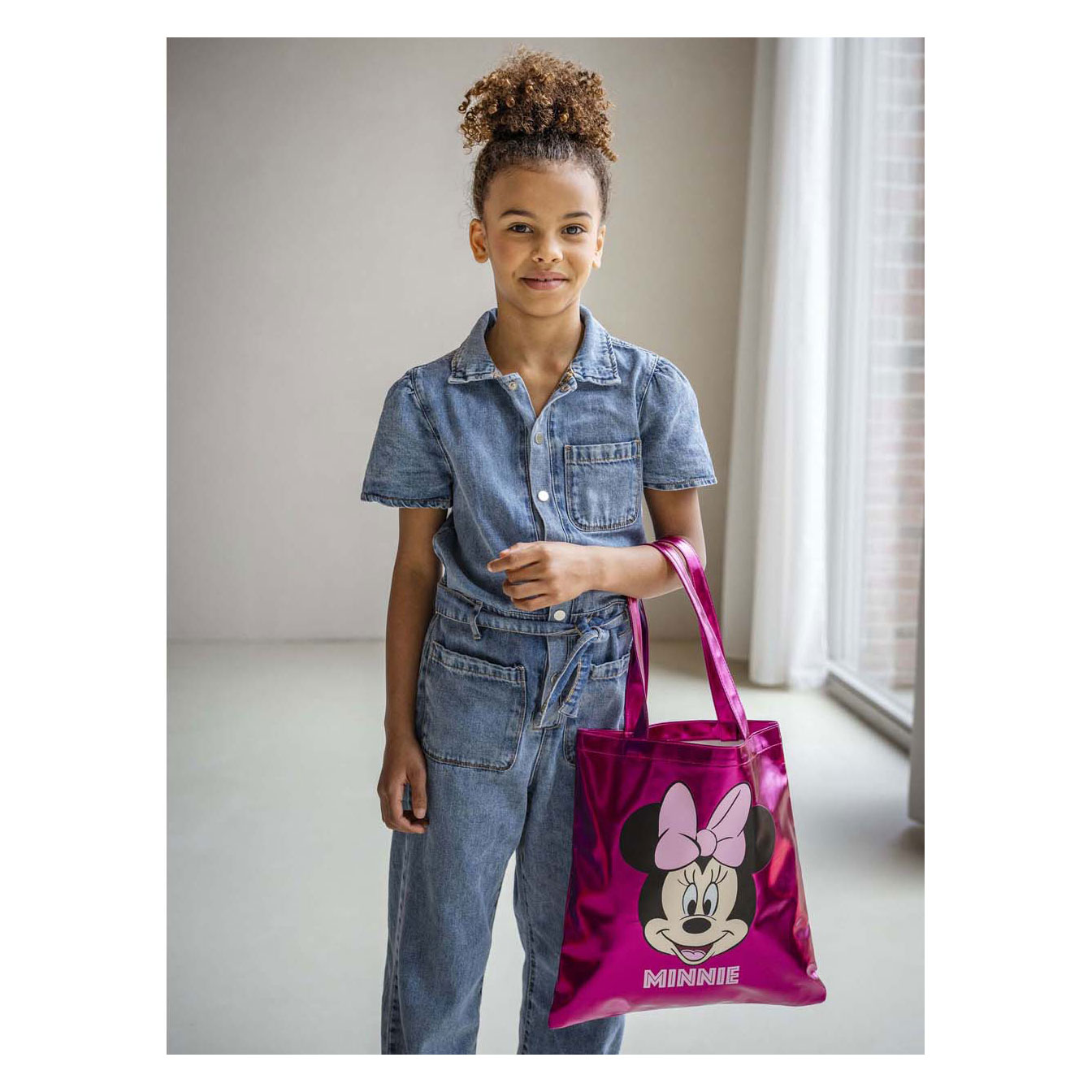 Minnie Mouse Shopper Metallic Moves