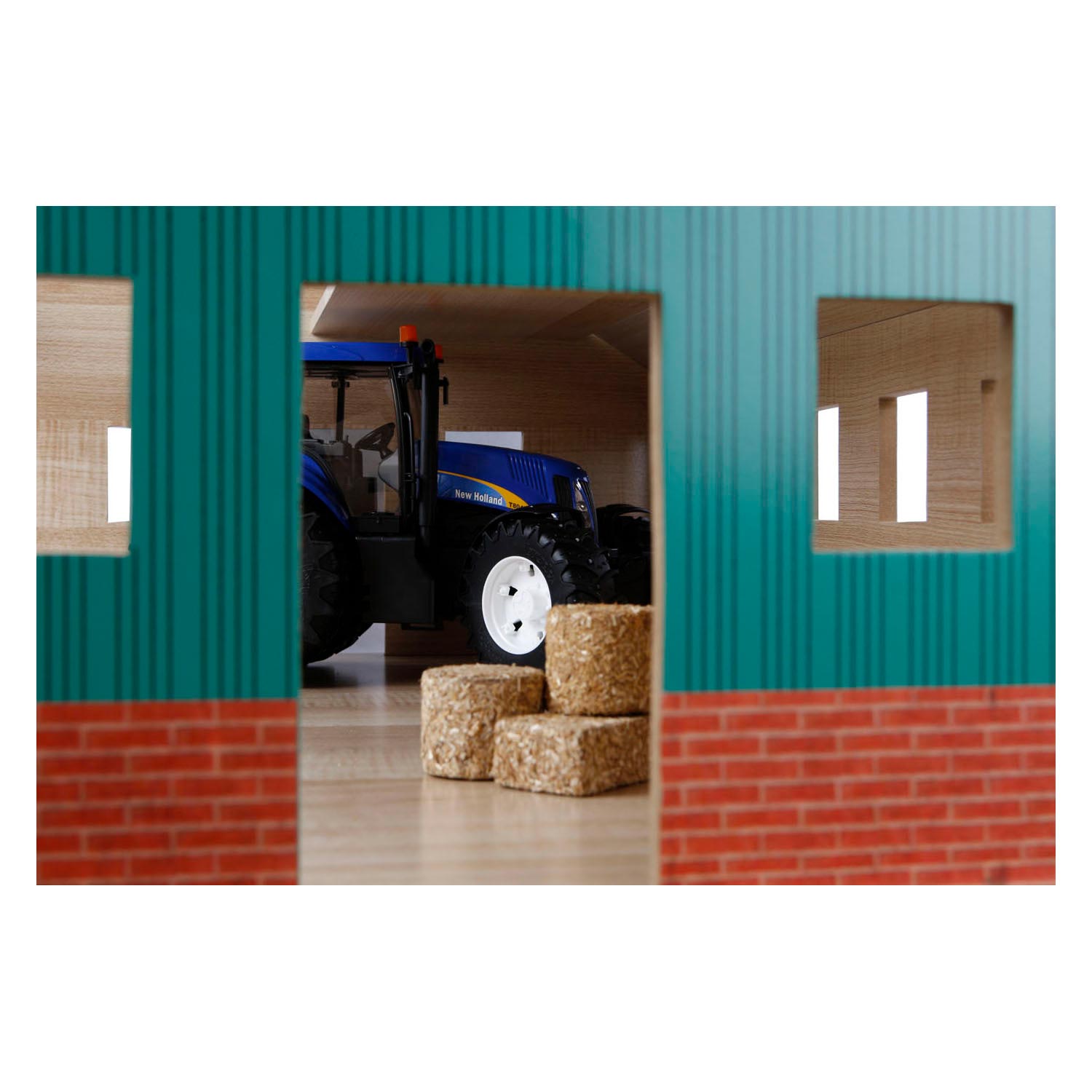 Kids Globe Hangar agricole en bois pour 3 tracteurs, 1:16