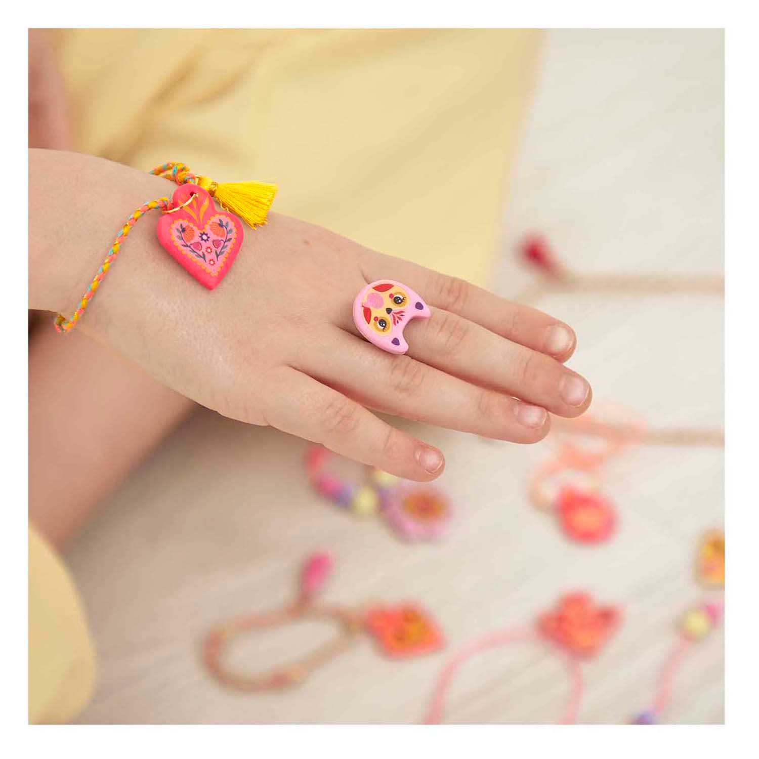 Janod Atelier Bijoux - 16 Vriendschapssieraden Maken