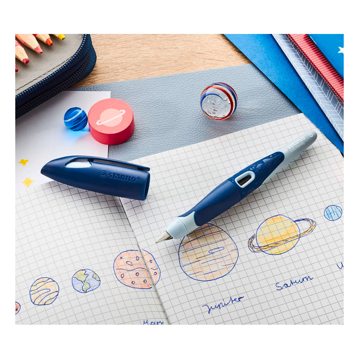 Stylo plume STABILO EASYbirdy 3D DreamWorld pour droitier - Bleu