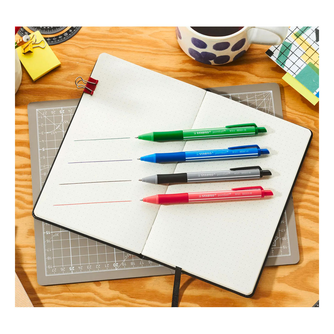 Stylos à bille colorés STABILO pointball - Lot de 4.