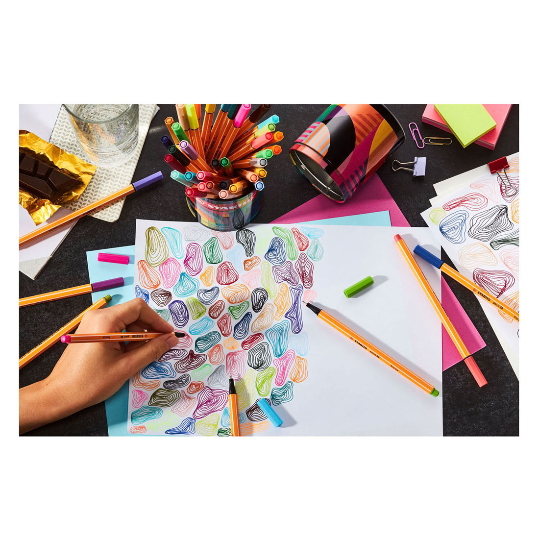 STABILO point 88 ARTY Fineliners in Metalen Rond Etui - 45dlg.