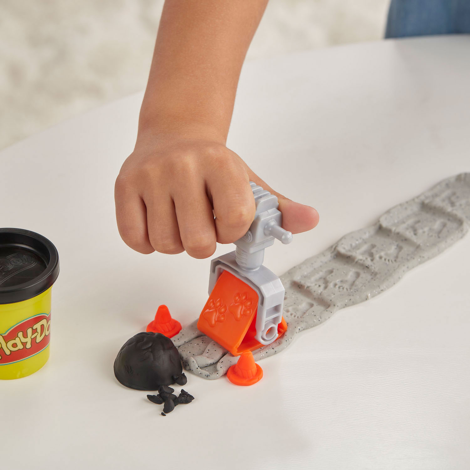 Play-Doh Cementwagen