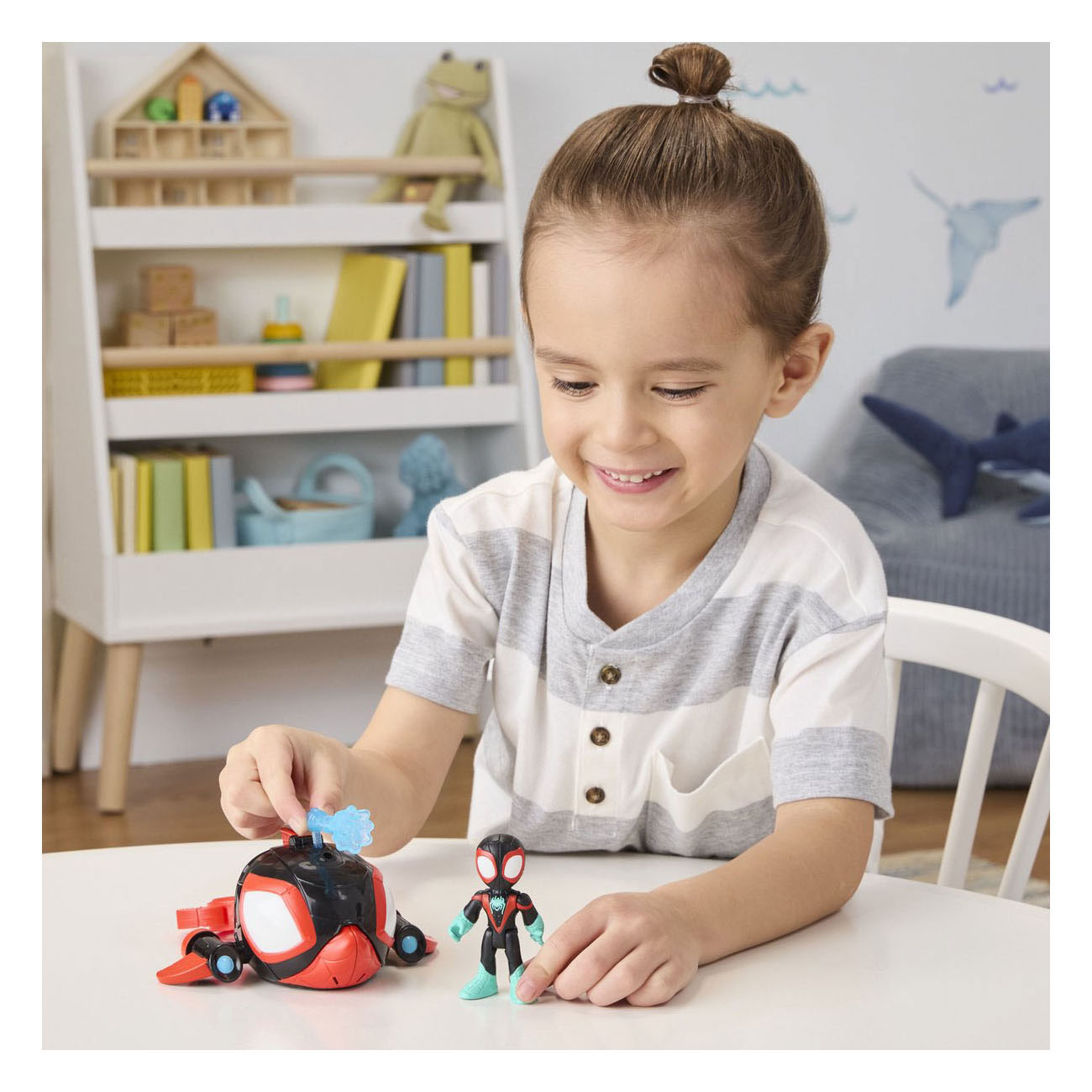 Jouet aquatique Marvel Spidey et HAF Water-Webs Spin Dolphin