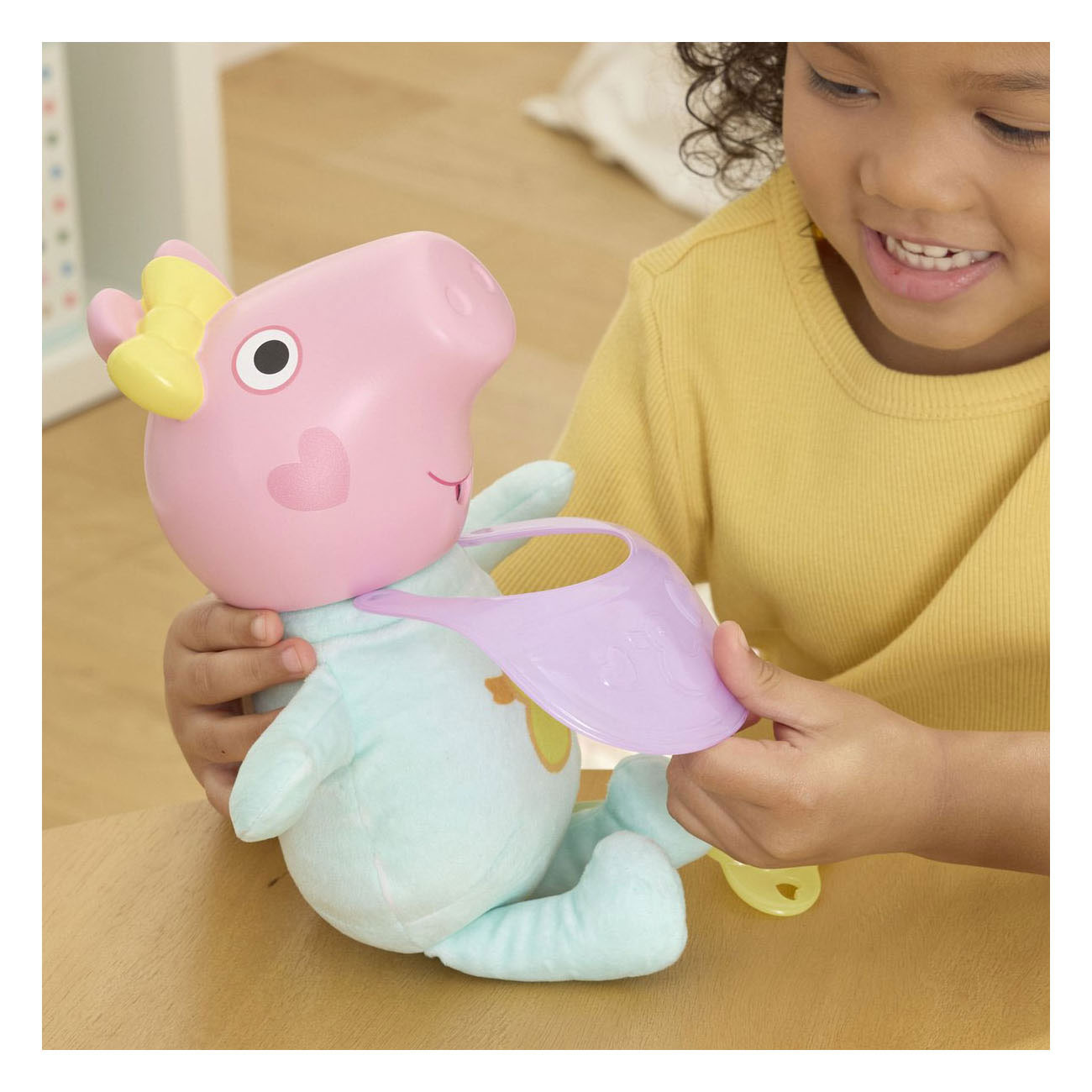 Peppa Pig Knuffel Evie met Accessoires