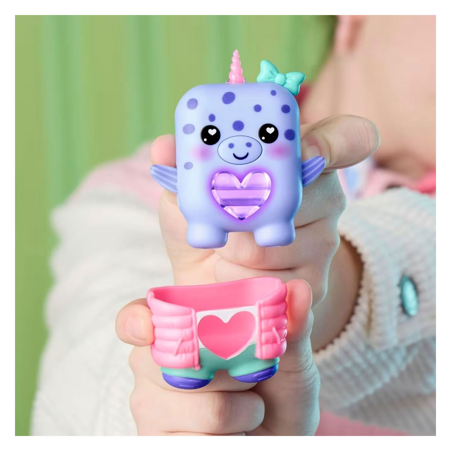 Hasbro Nanomals Blubby de Narwal