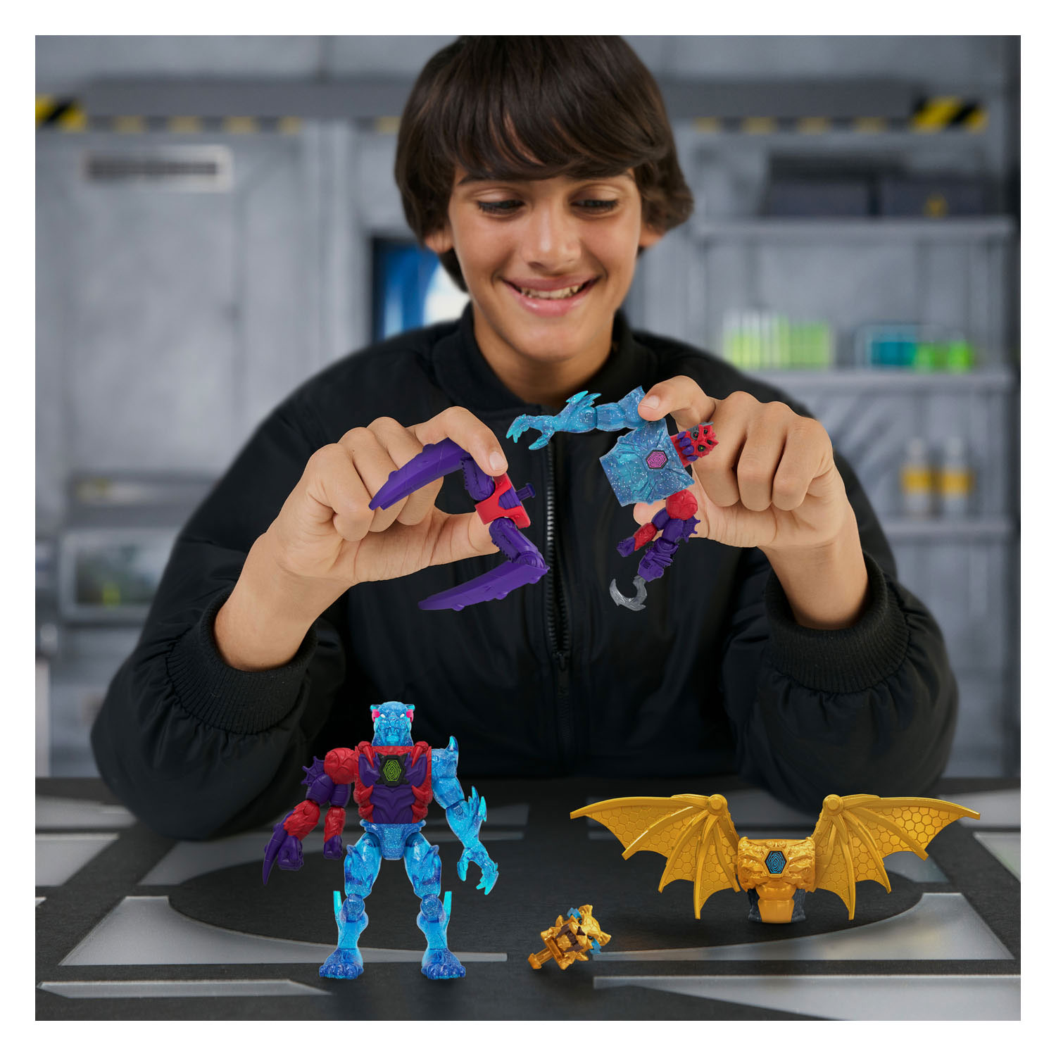 MrBeast Lab Hybrid Spider vs Energy Panther Actiefiguren