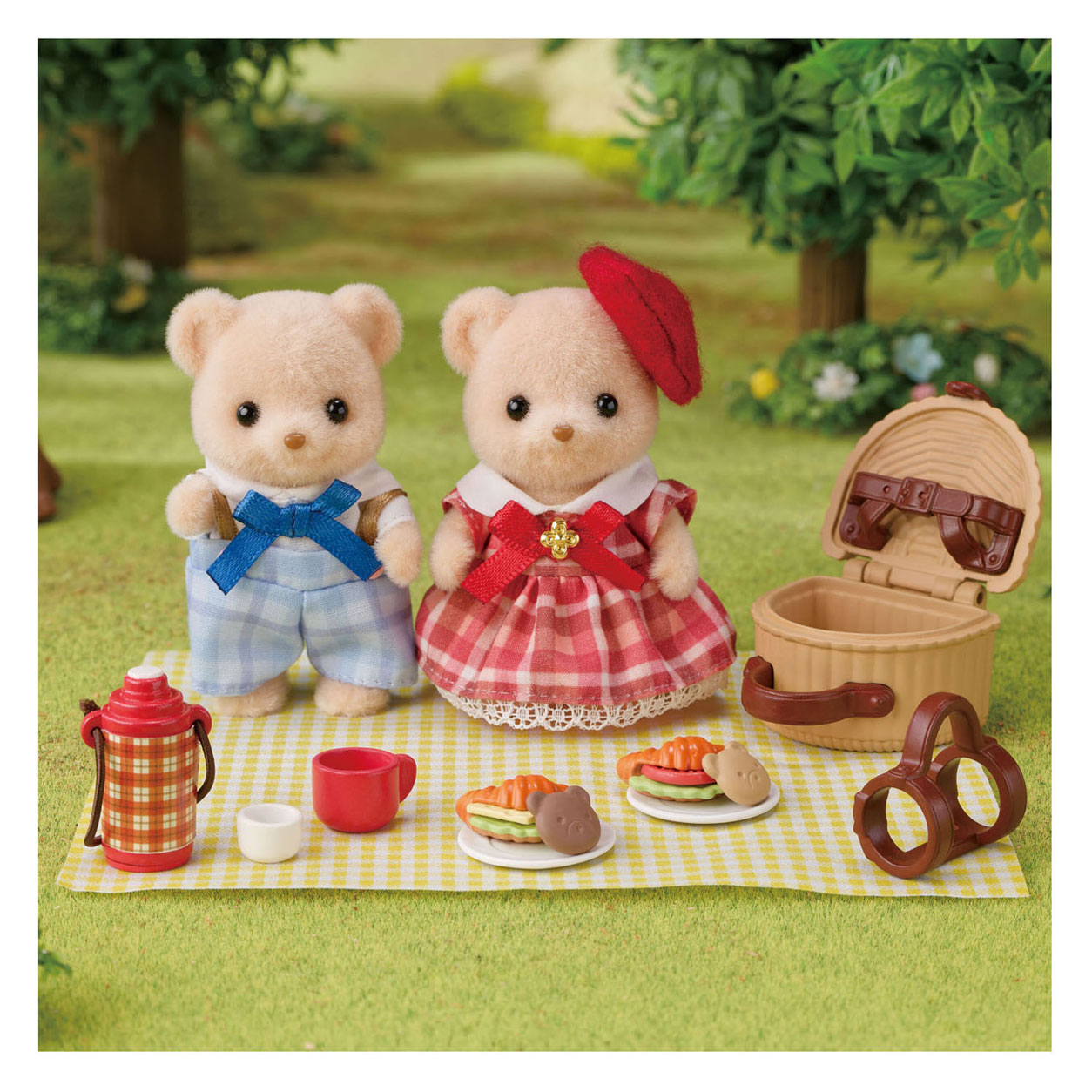 Sylvanian Families 5853 Biscuit Beer Zus en Broer - Picknick Set
