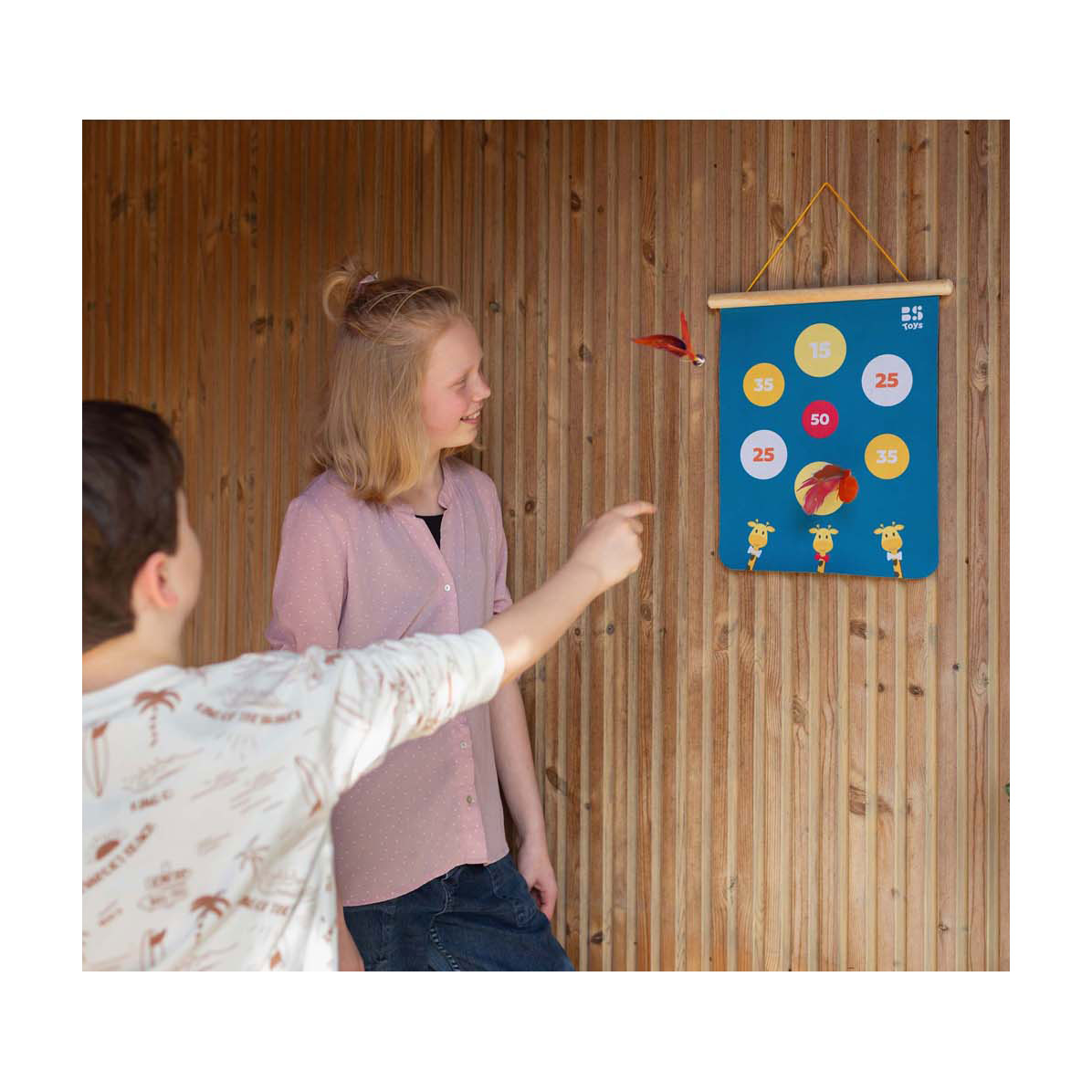 Jeu de fléchettes magnétiques BS Toys , 5 pièces.