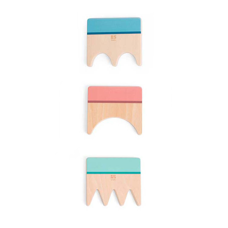 Peignes en bois à motifs de sable BS Toys , 3 pièces.