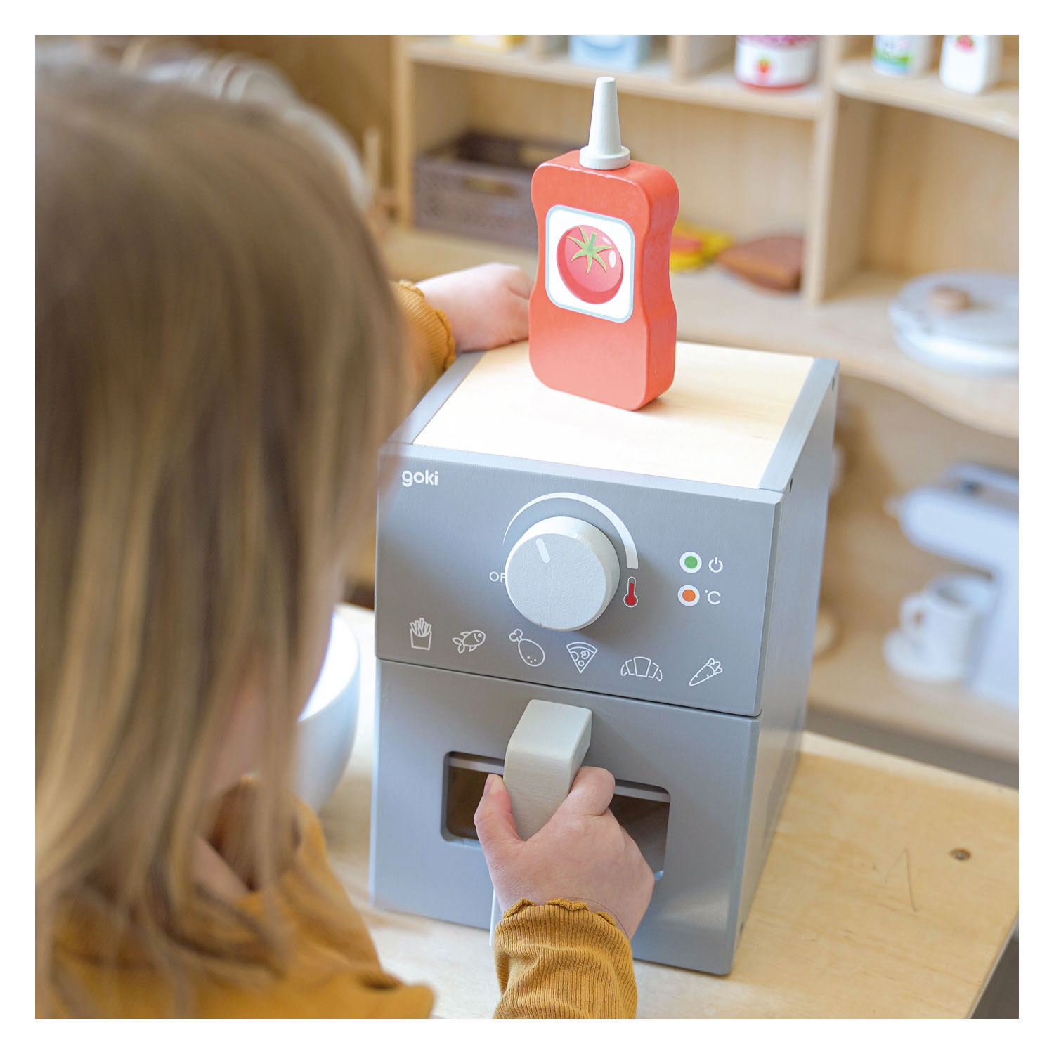 Goki Houten Speelgoed Airfryer met Accessoires - 16dlg.