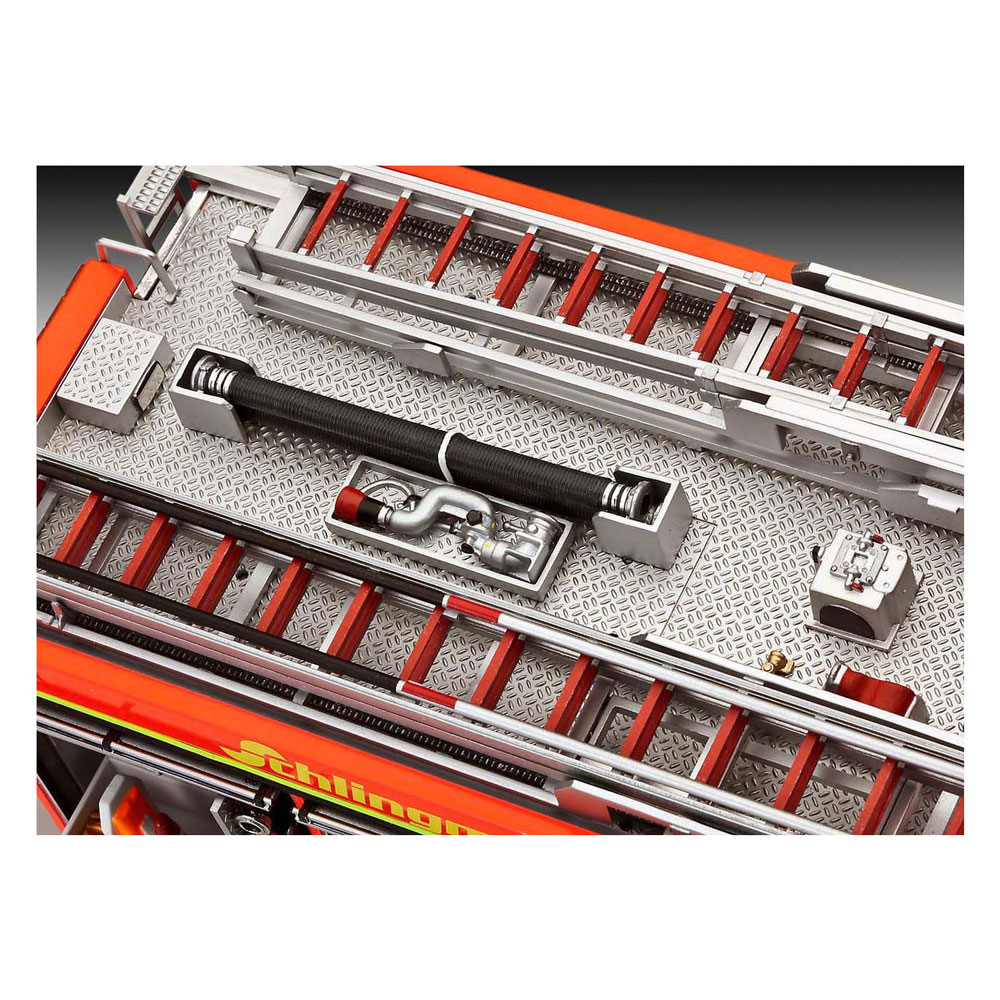 Revell Modelbouwpakket - Schlingmann LF 20/16 1:24 - 270dlg. Revell Modelbouwpakket - Schlingmann LF 20/16 1:24 - 270dlg.