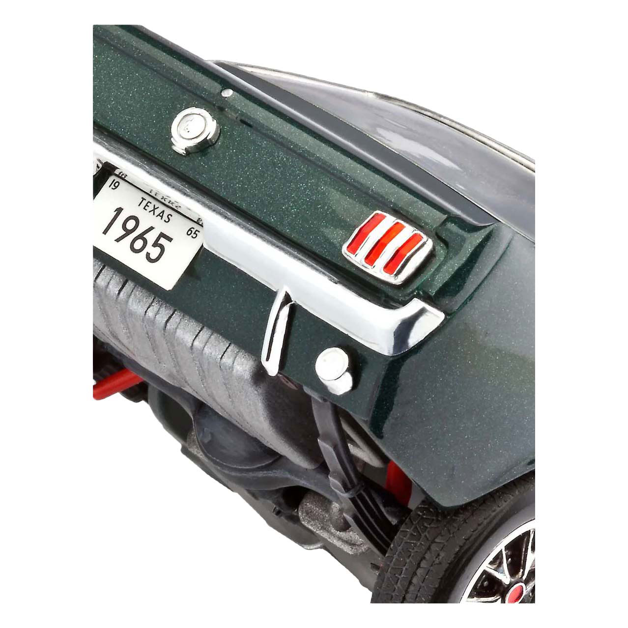 Revell Modellbausatz – 1965 Ford Mustang 2+2 Fastback 1:24 – 82 Teile. Revell Modellbausatz – 1965 Ford Mustang 2+2 Fastback 1:24 – 82 Teile.