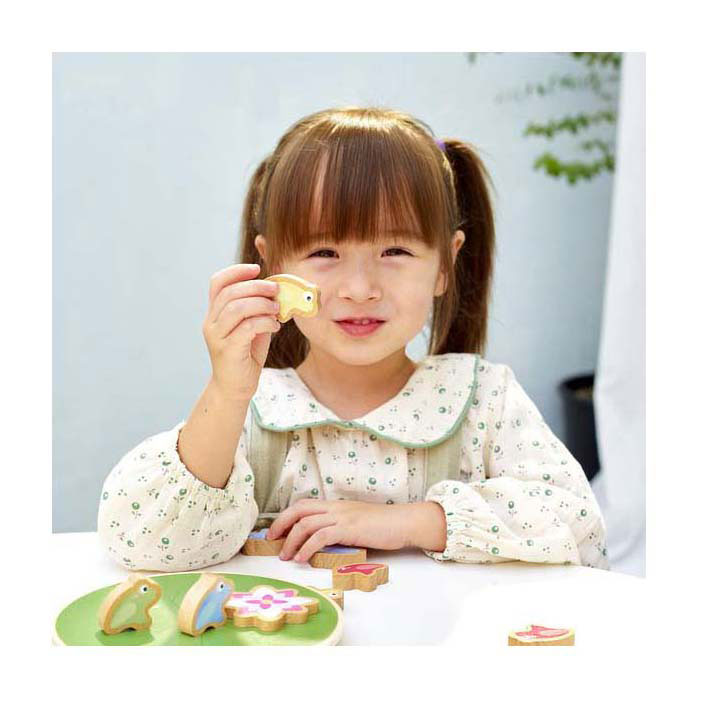 Classic World Stapel Waterlelie met Kikkers Classic World Stapel Waterlelie met Kikkers