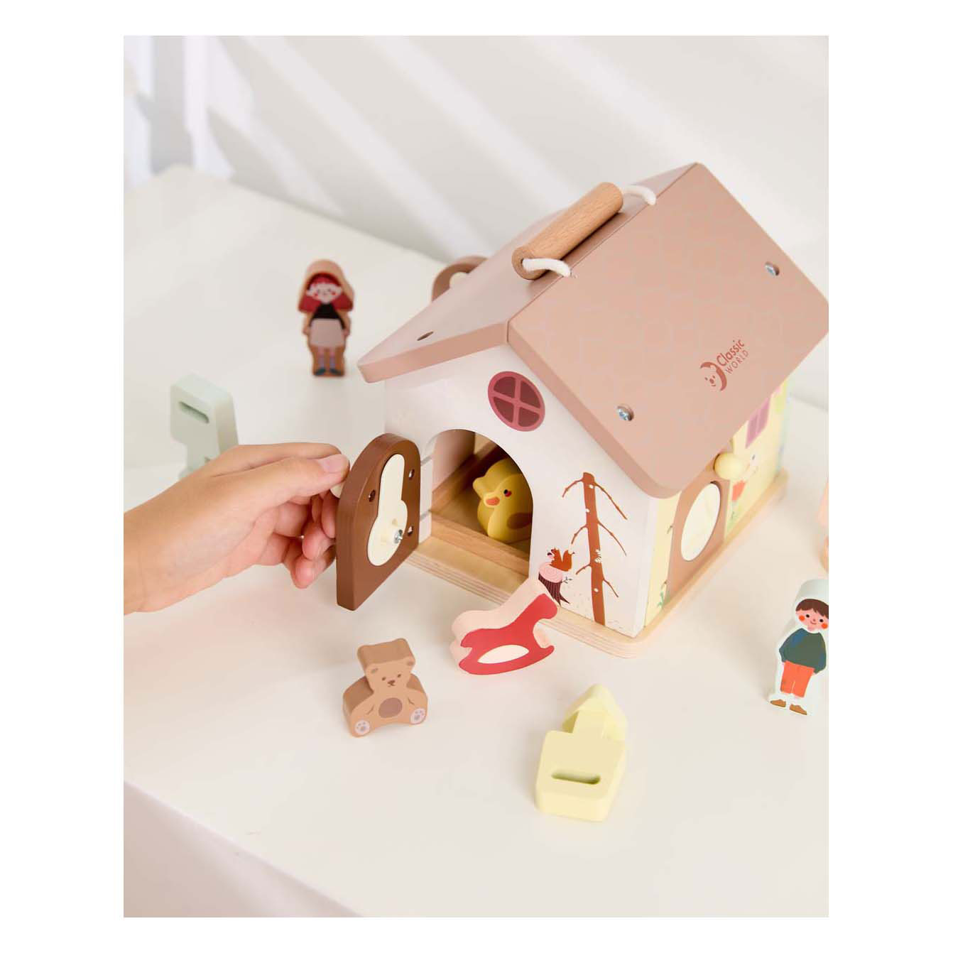 Maison en bois classique avec serrures