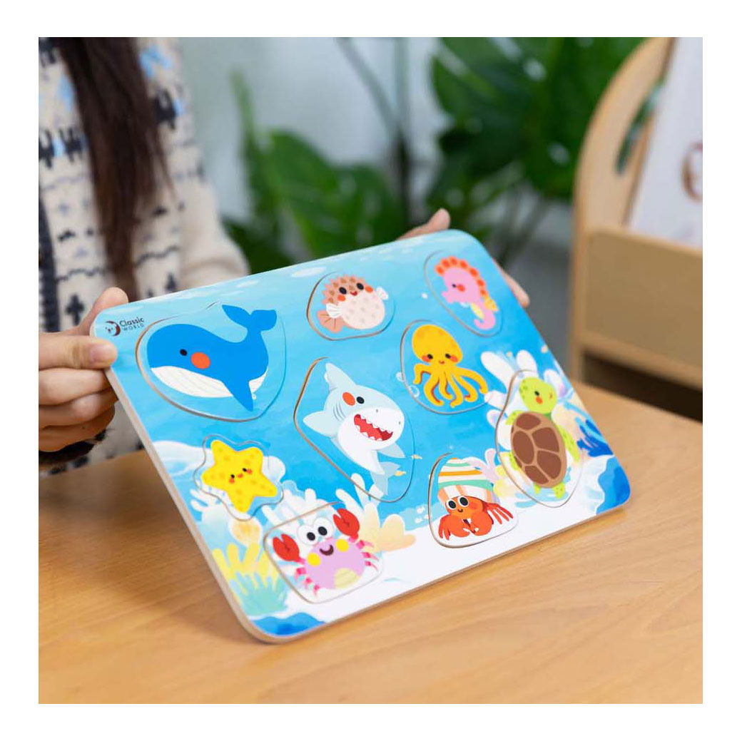 Puzzle en bois classique du monde de l'océan