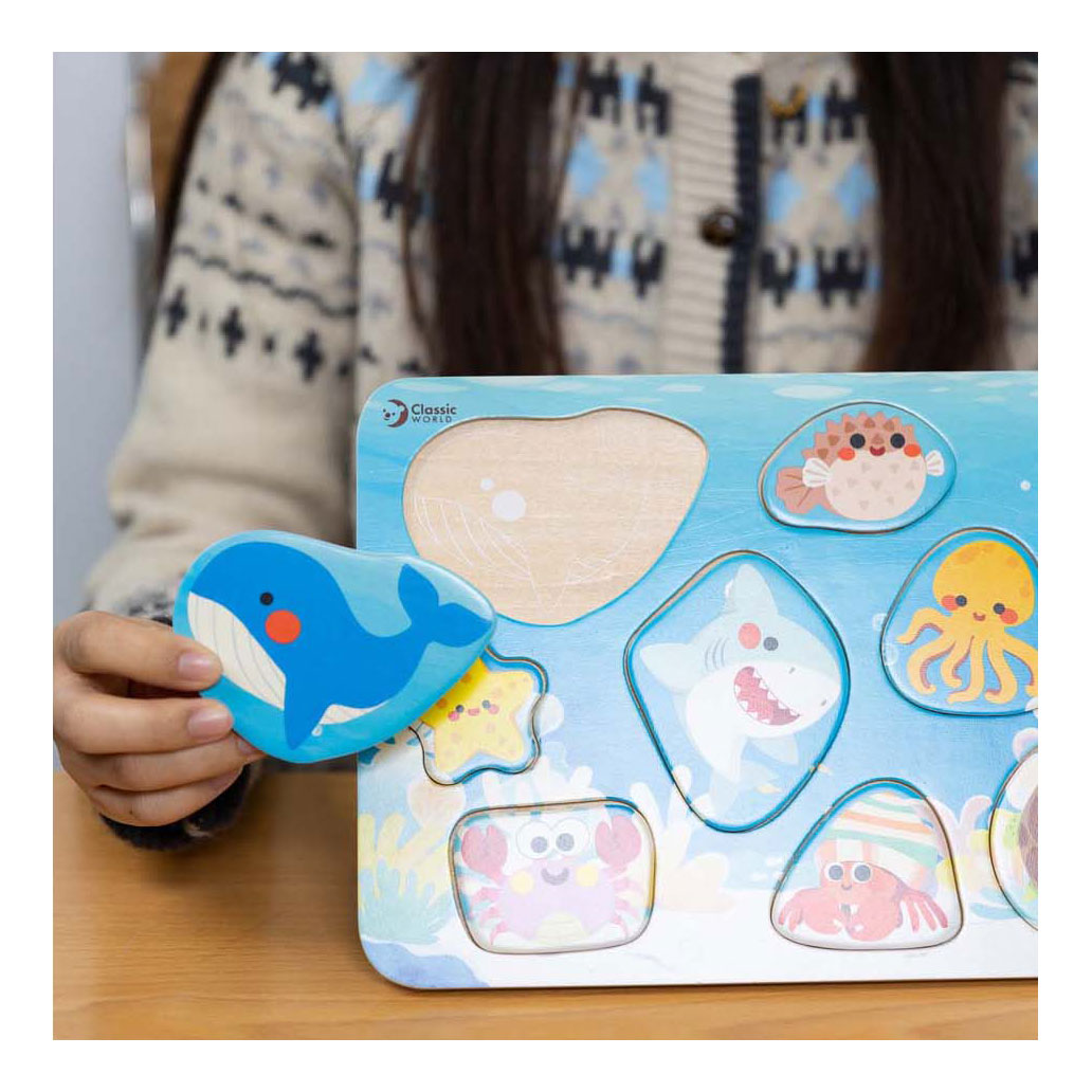 Puzzle en bois classique du monde de l'océan