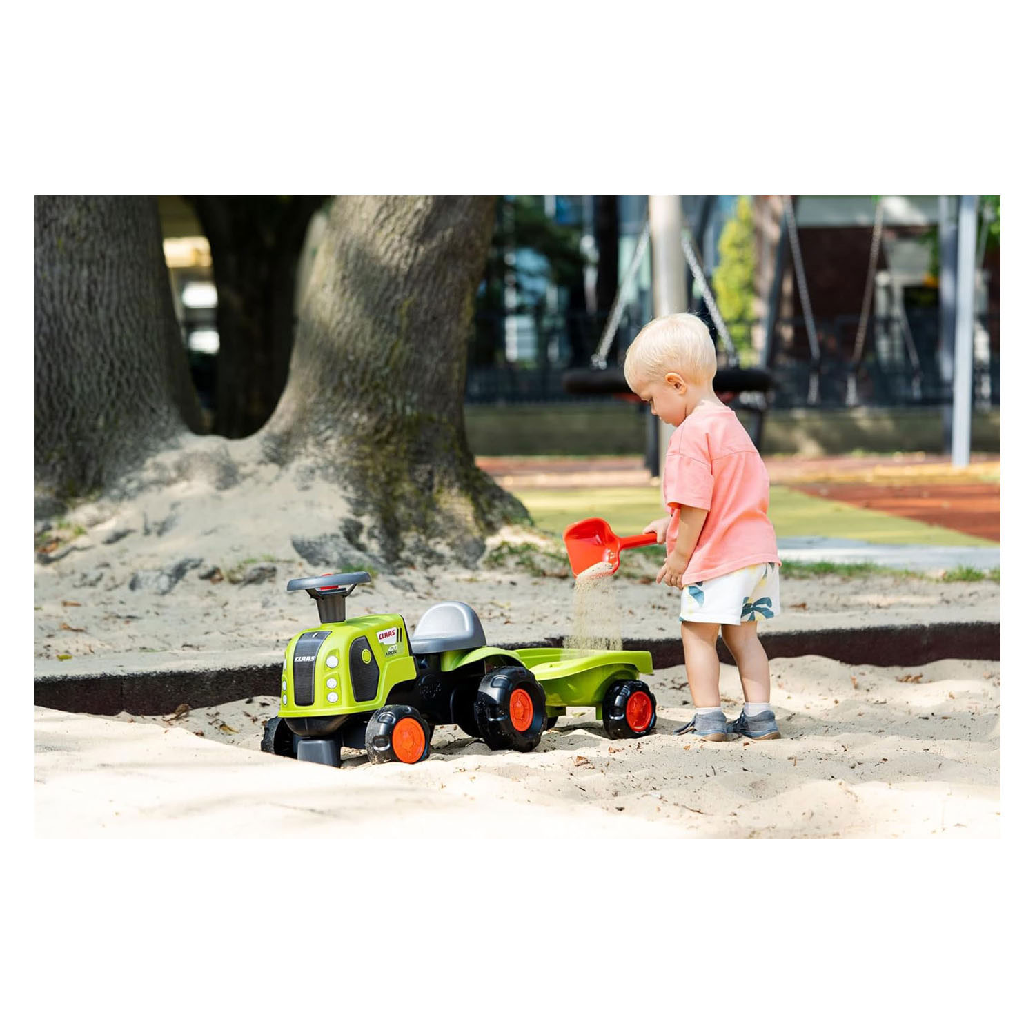Claas Arion 470 Looptractor met Trailer