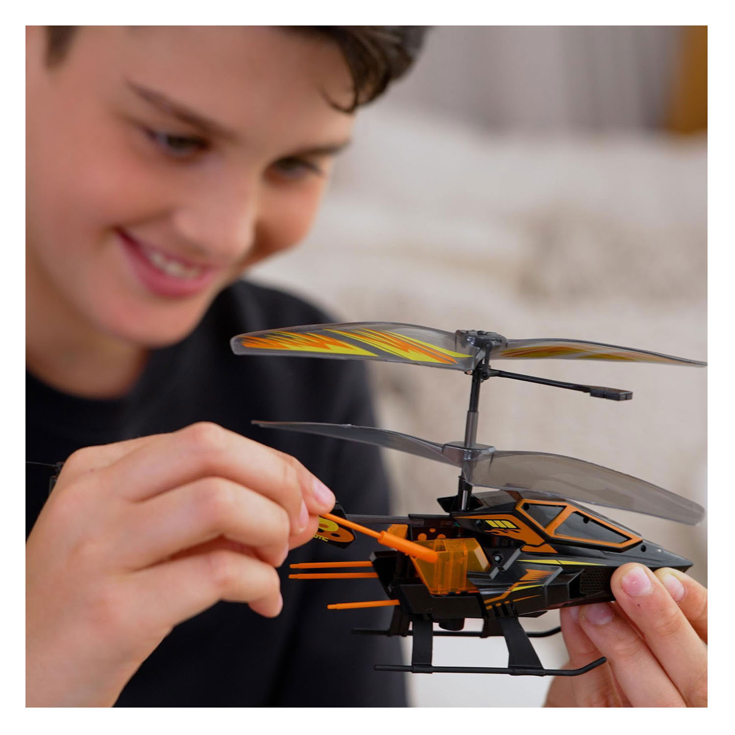 RC-Helikopter-Schwebeflug