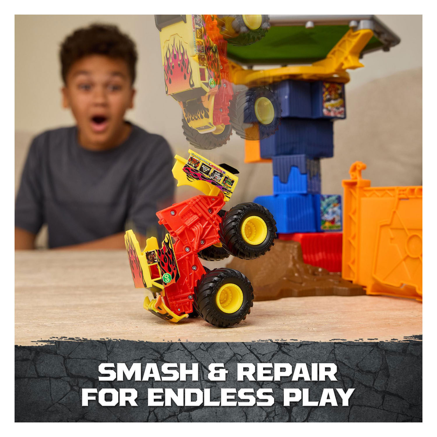 Circuit de jeu Monster Jam Smash & Bash Crash Course avec voiture - 1:64